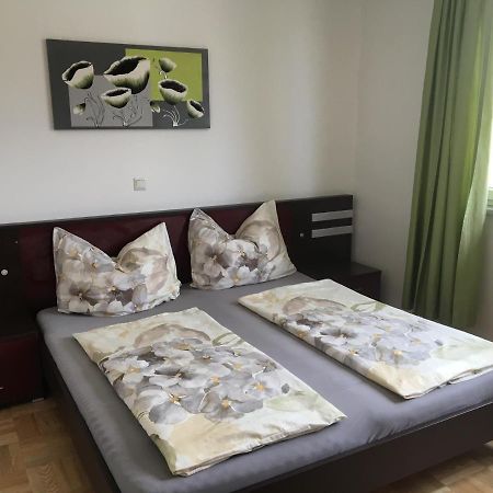 Wohnhaus City Sued Herzogsdorf Luaran gambar